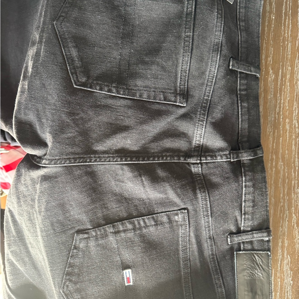 Tommy Hilfiger Men's Gray Straight Jeans with Flag Detail